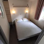 拉格朗阁娜露营地