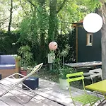 拉格朗阁娜露营地 营地 *